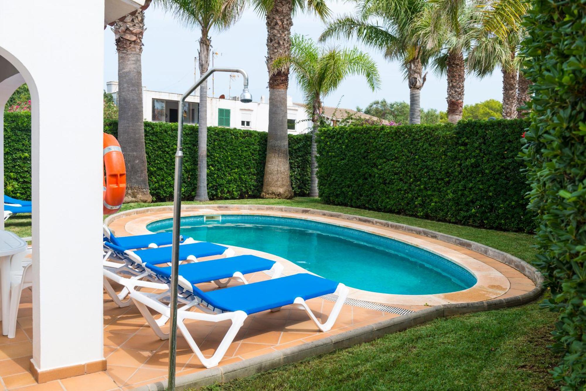 Apartchalet Villas Elvira. Villa A Son Carrio  Buitenkant foto