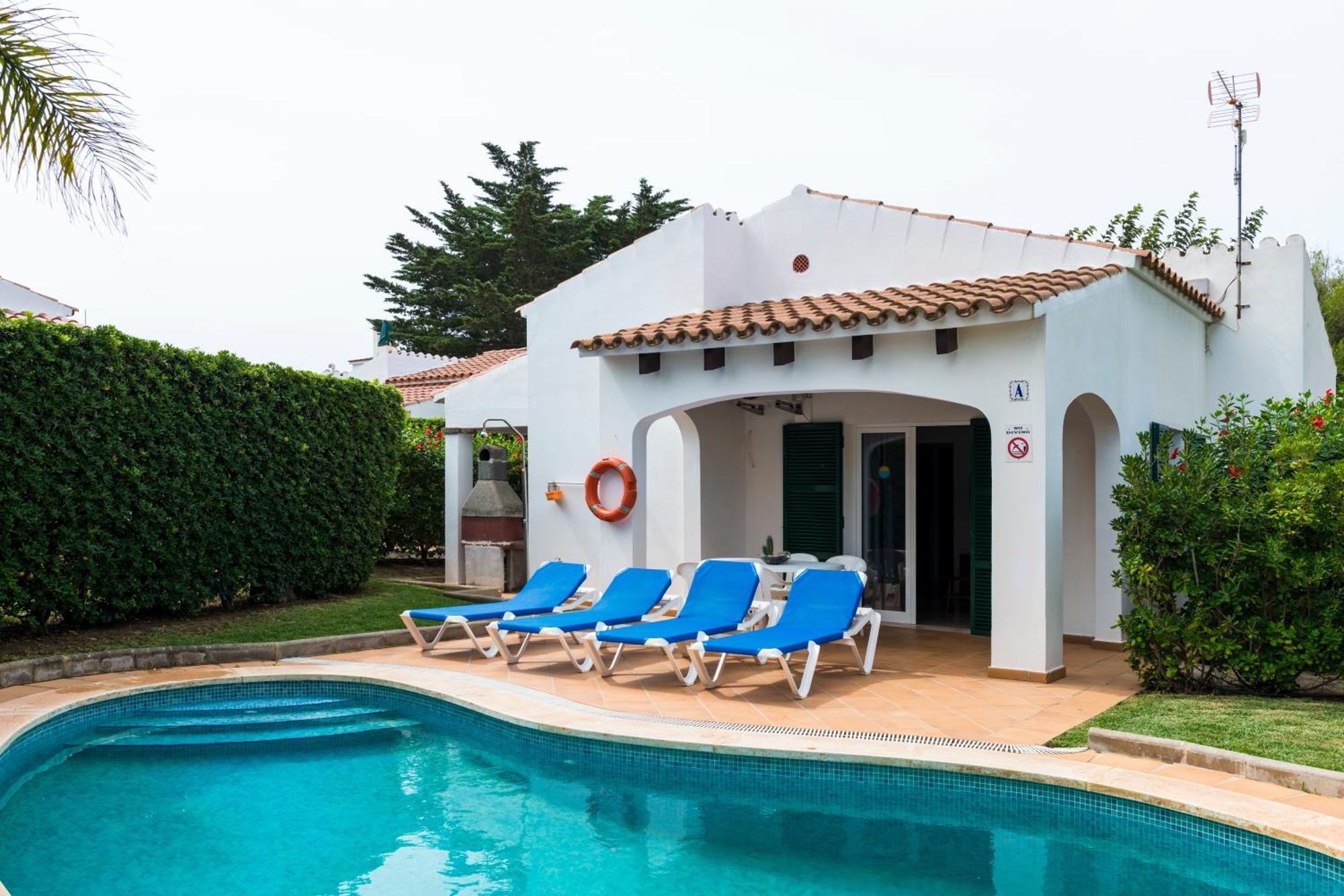 Apartchalet Villas Elvira. Villa A Son Carrio  Buitenkant foto